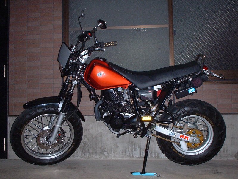 TW200